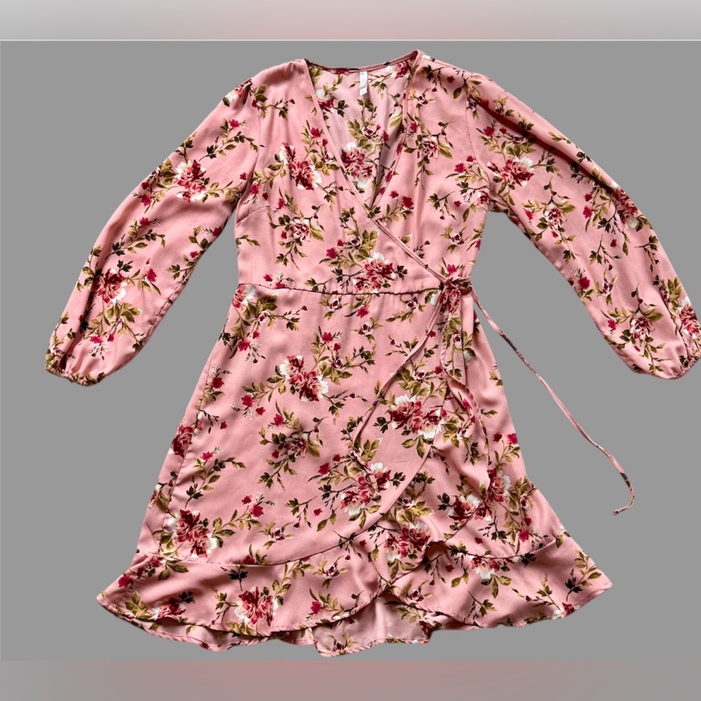 Xhilaration Pink Floral Long Sleeve Dress